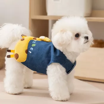 Cartoon Giraffe Dog Vest: Cozy Button-Down Pet Shirt