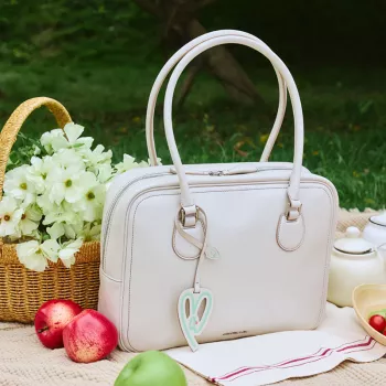 Everyday Synthetic Leather Tote: Comfort, Care & Fit