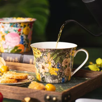 15oz European Floral Ceramic Mug with Lid for Cozy Sips